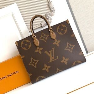 🏷️ Louis Vuitton GM/Large OnTheGo Tote Bag